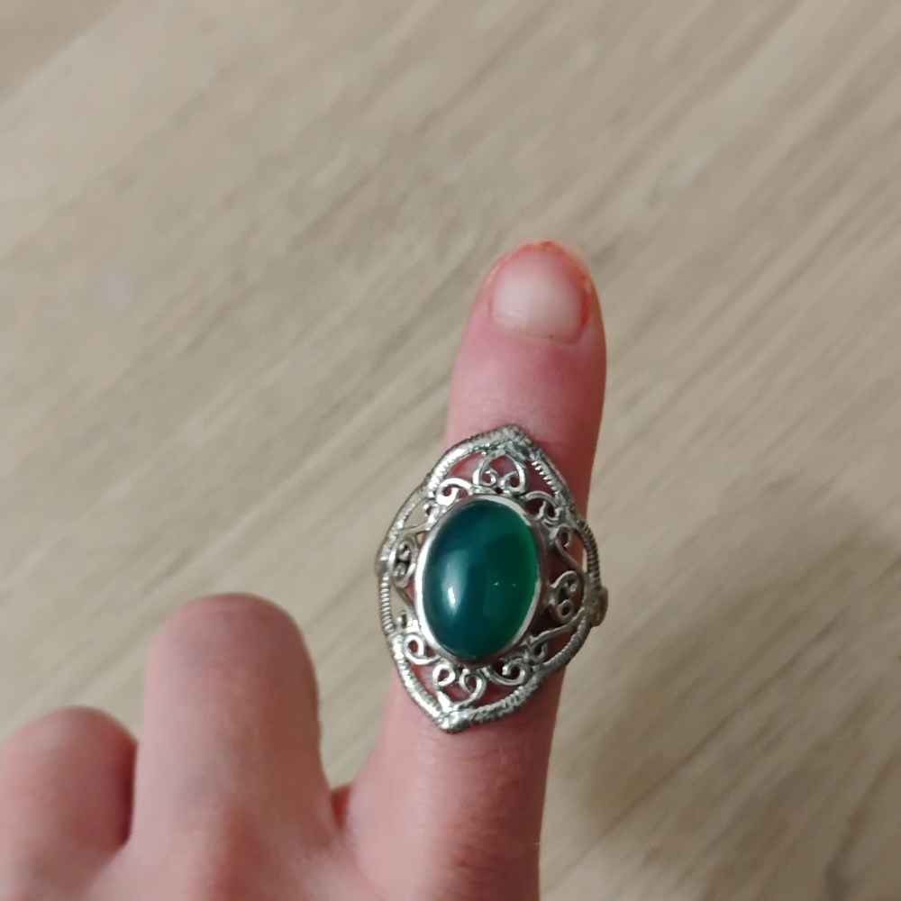 Intricate Karis Silver Ring with Green Stone